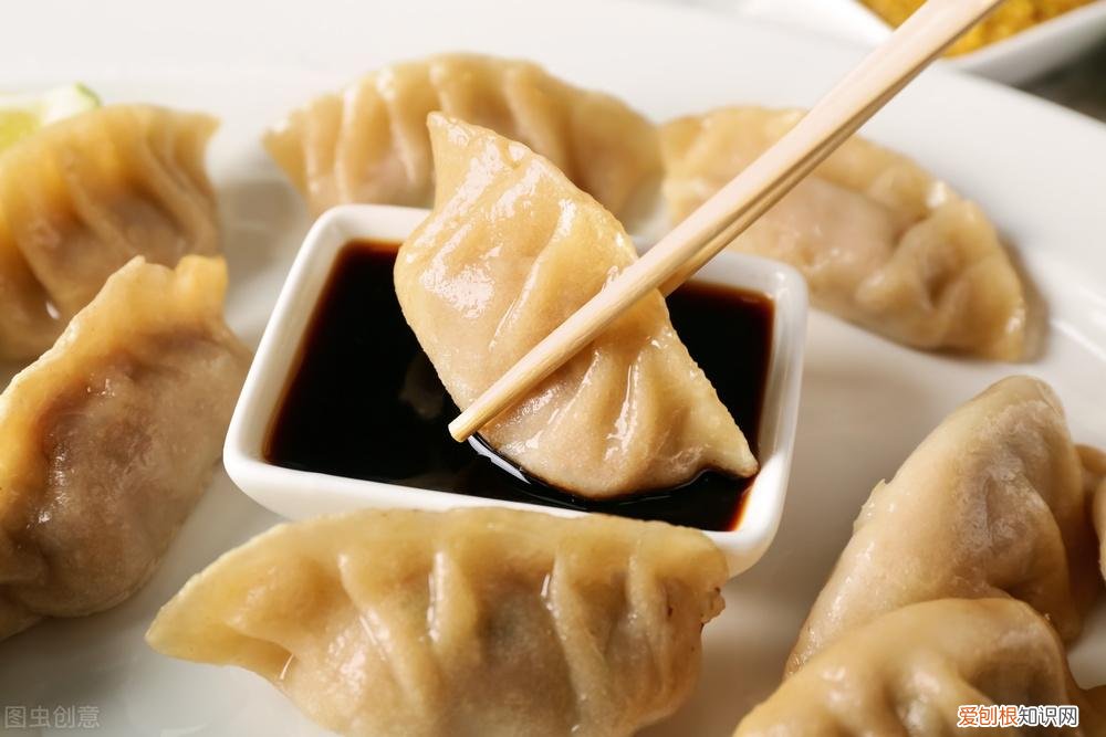 猪肉饺子馅的调制方法