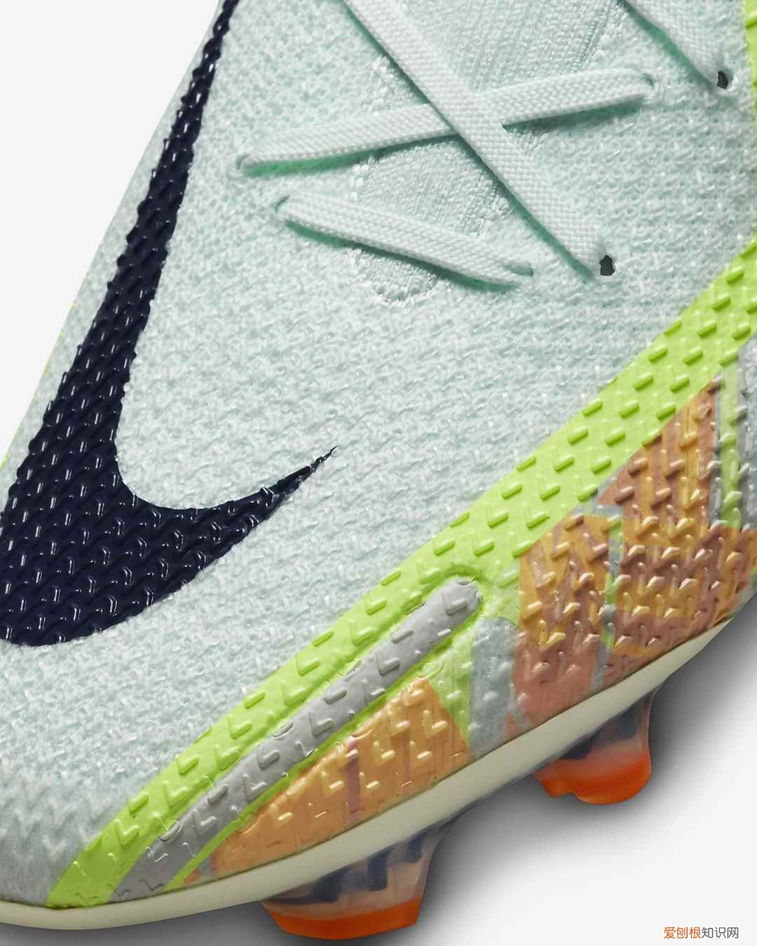 耐克足球鞋四大系列(结合球鞋位置论的NIKE球鞋推荐)