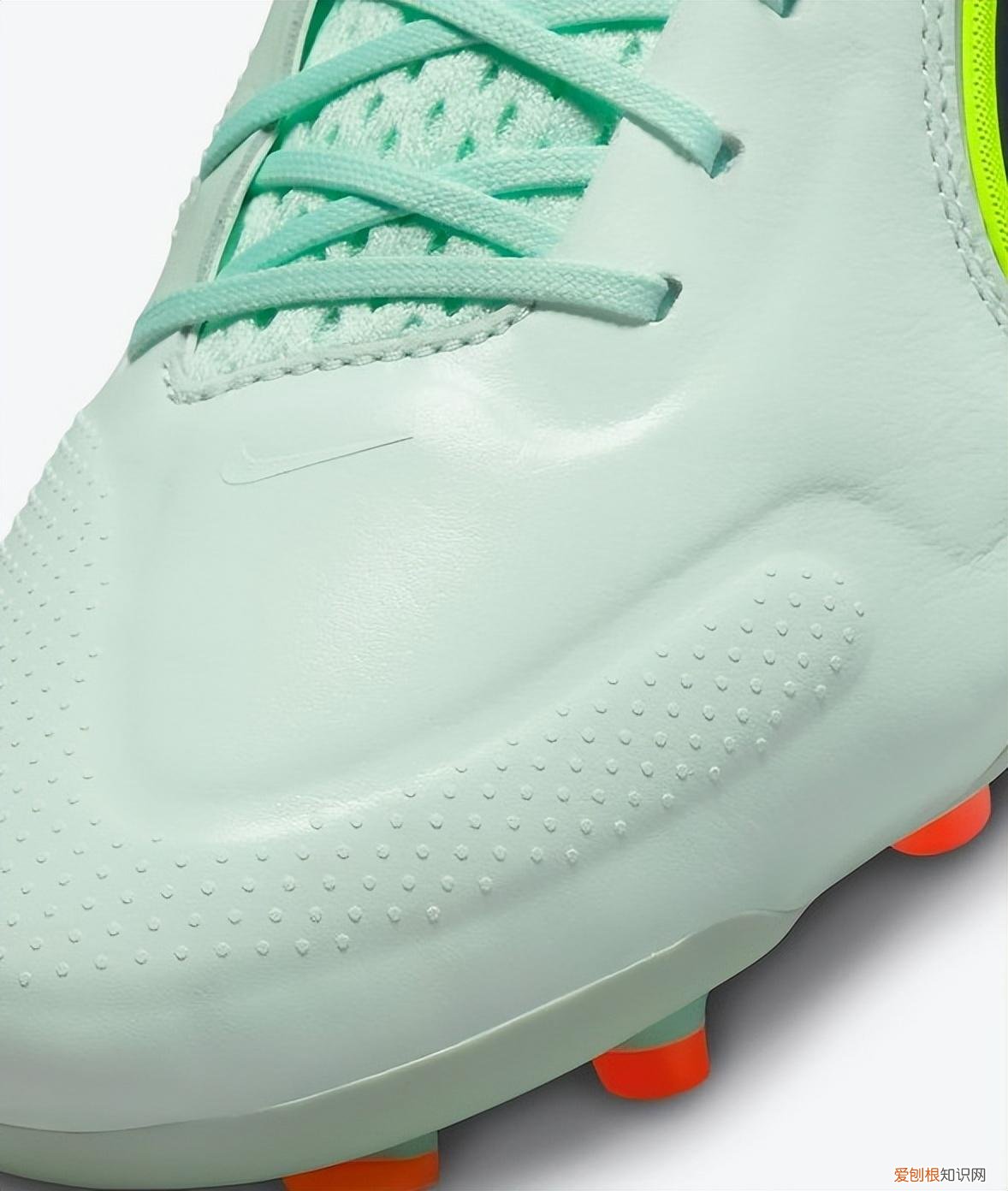 耐克足球鞋四大系列(结合球鞋位置论的NIKE球鞋推荐)