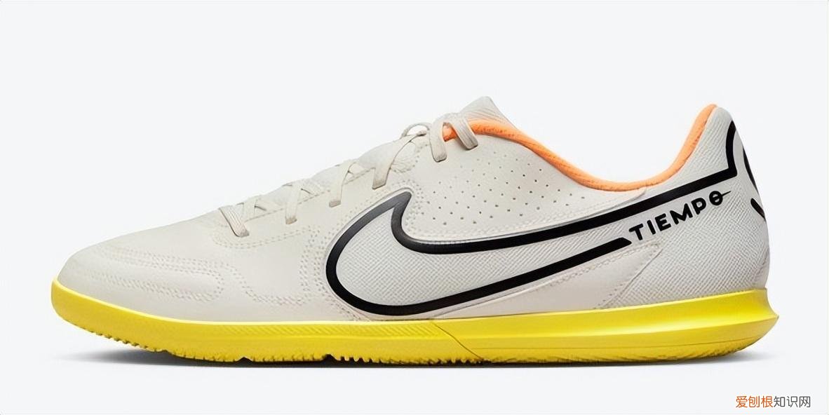 耐克足球鞋四大系列(结合球鞋位置论的NIKE球鞋推荐)