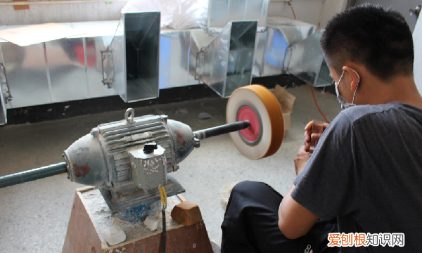 亚克力板用什么工具切割