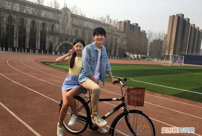 季美含是双胞胎吗,季美含和罗正是真情侣