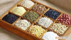 哪些属于全谷物食品，全麦面包配料 小麦粉 麸皮 是全谷物食品