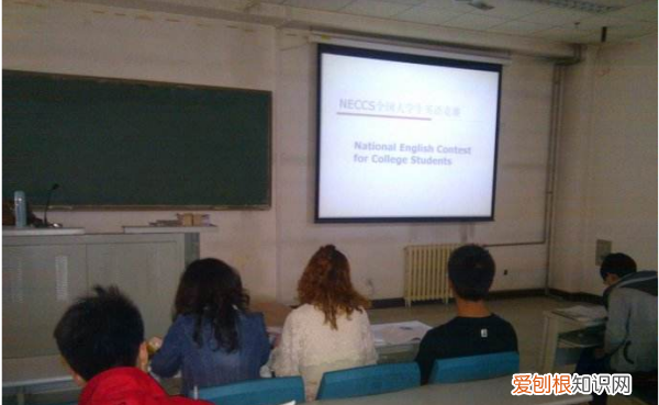 大学生怎么学习英语,大学生怎么学好英语方法技巧