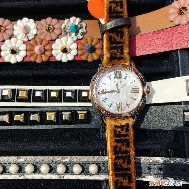 不只有小怪兽的FENDI腕表