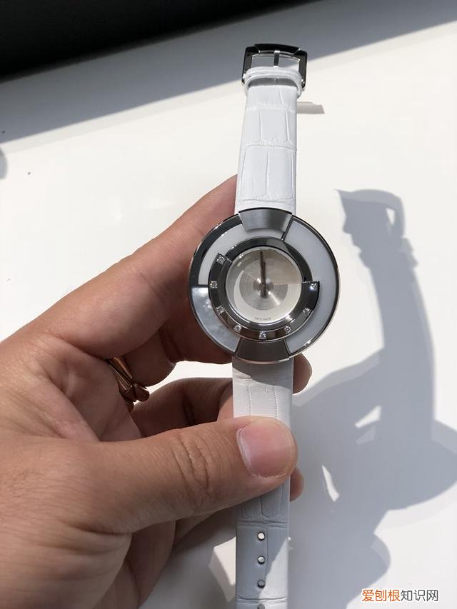 不只有小怪兽的FENDI腕表