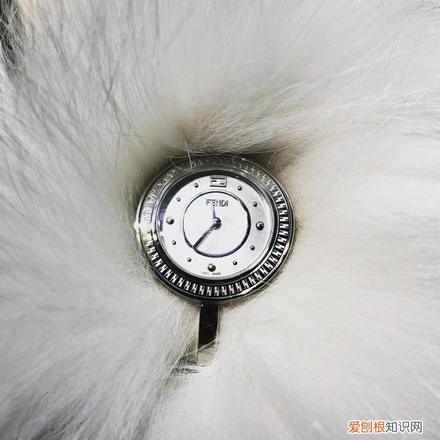不只有小怪兽的FENDI腕表