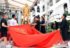 “流行音乐之王”迈克尔·杰克逊3d打印雕像在北京揭幕