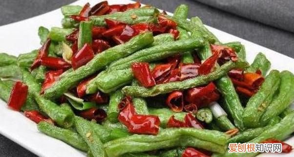 四季豆没煮熟可以吃吗,四季豆没有熟透可以用微波炉热