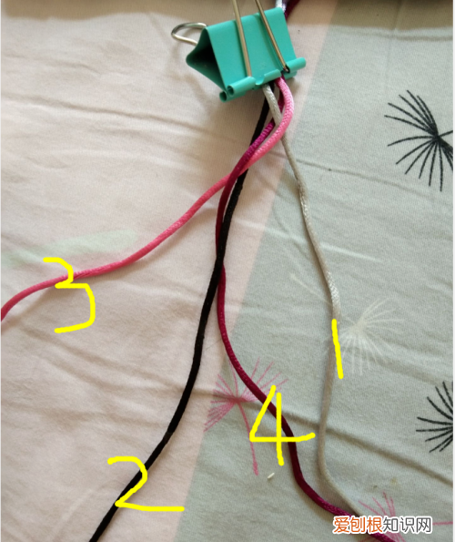 四股头发编辫方法,编四股辫子的方法视频