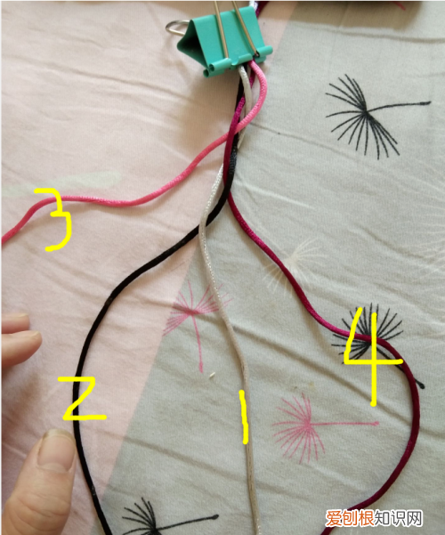 四股头发编辫方法,编四股辫子的方法视频