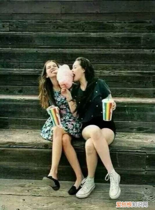 如何正确与女友闺蜜相处,女朋友的闺蜜要不要好好相处