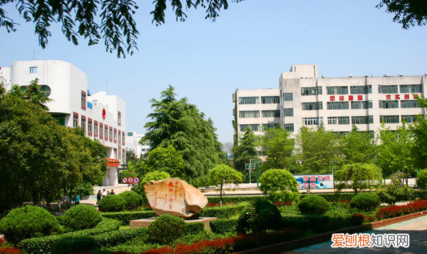 河南二本公办院校都有哪些，河南公办二本院校名单大全