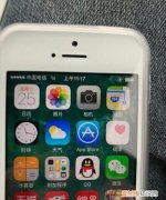 手机信号显示x是怎么回事，华为手机出现向下的箭头怎么回事