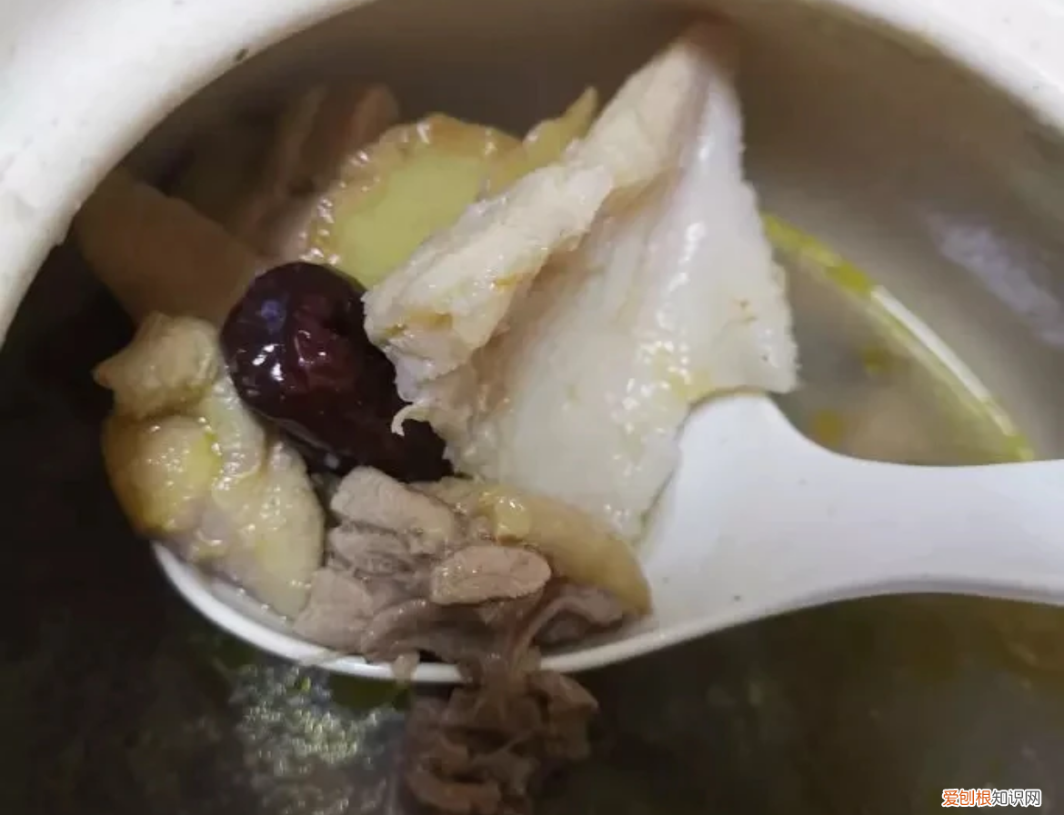 榴莲壳煲鸡汤的做法功效