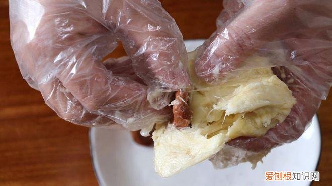 榴莲壳煲鸡汤的做法功效