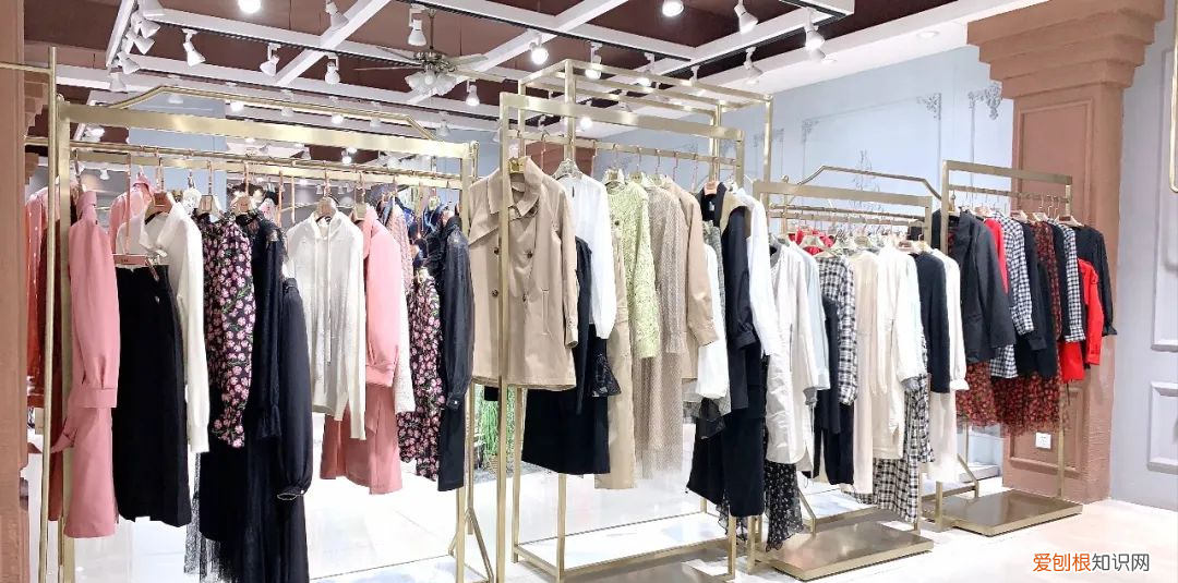 三彩女装品牌介绍