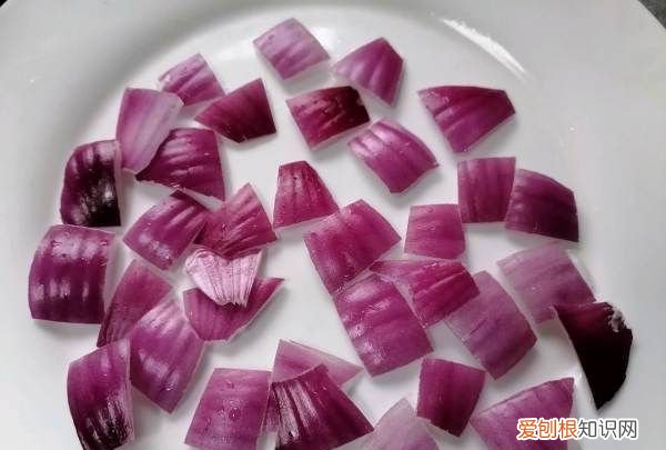 鸭胗怎么炒最好吃，鸭肫怎么炒又好吃又嫩