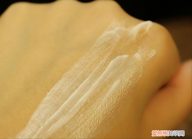 国货老牌面霜，能保湿还能提亮肤色