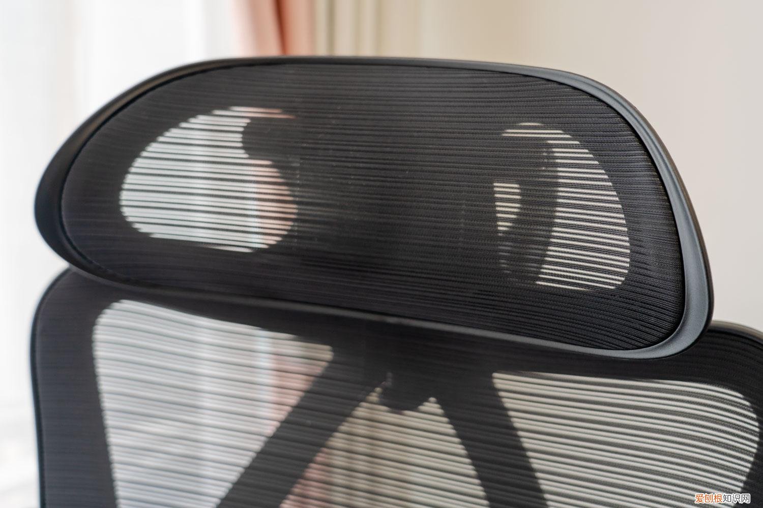 永艺人体工学椅评测：精准贴合，放松肌肉，久坐办公也轻松