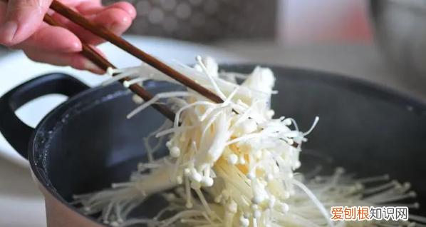 凉拌金针菇的做法,凉拌菜土豆金针菇的做法