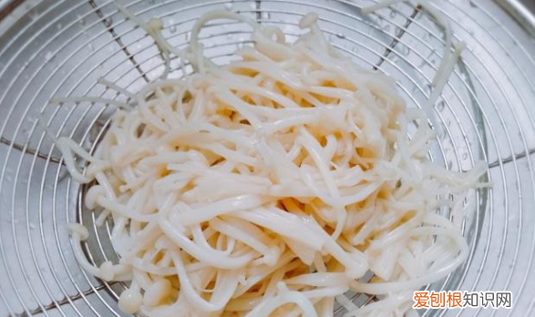 凉拌金针菇的做法,凉拌菜土豆金针菇的做法