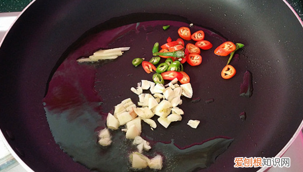 凉拌金针菇的做法,凉拌菜土豆金针菇的做法