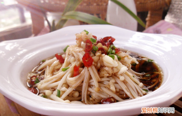 凉拌金针菇的做法,凉拌菜土豆金针菇的做法