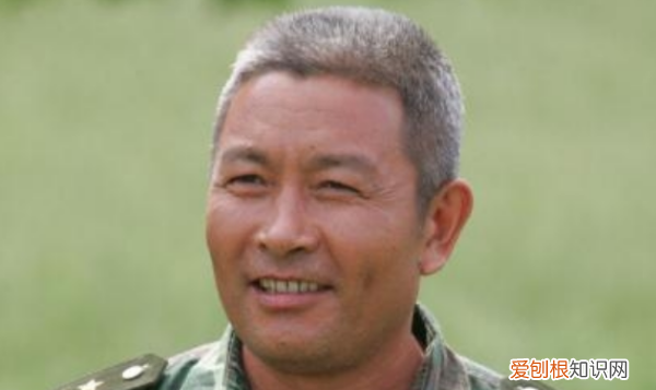 何雨柱哪个电视剧，傻柱是什么电视剧里的人物