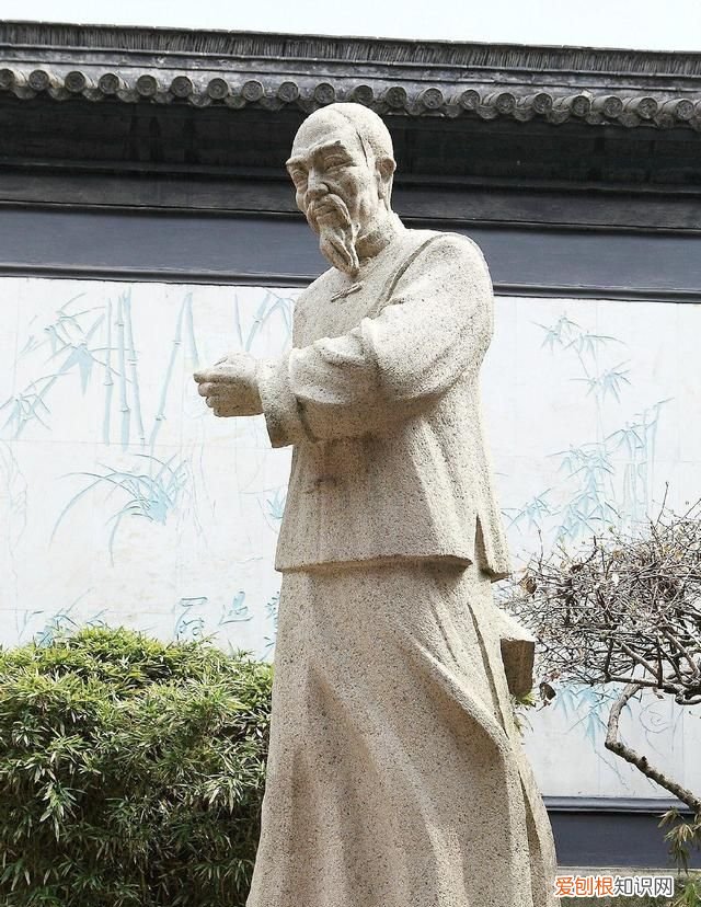 破岩什么意思，咬定青山不放松 立根原在破岩中原的意思