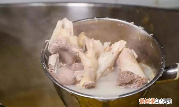 素高汤的做法及配方,高汤的熬制方法及配料