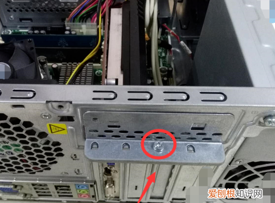 显卡怎么拆下来,显卡怎么拆不下来