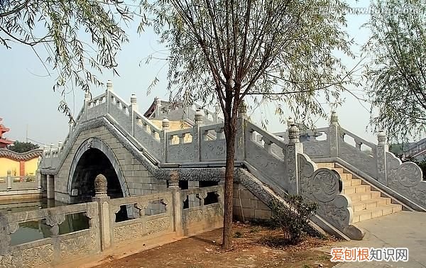 我国有哪些著名的石拱桥,全中国最古老工艺最好的石拱桥