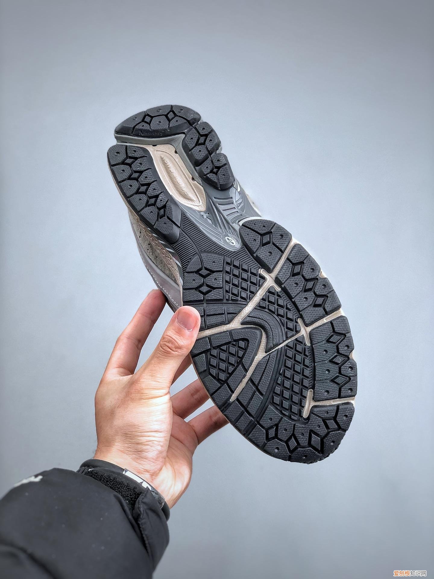 新百伦 NB2002R New Balance 2002R (大爱强推：明星人脚一双，舒服到极致）