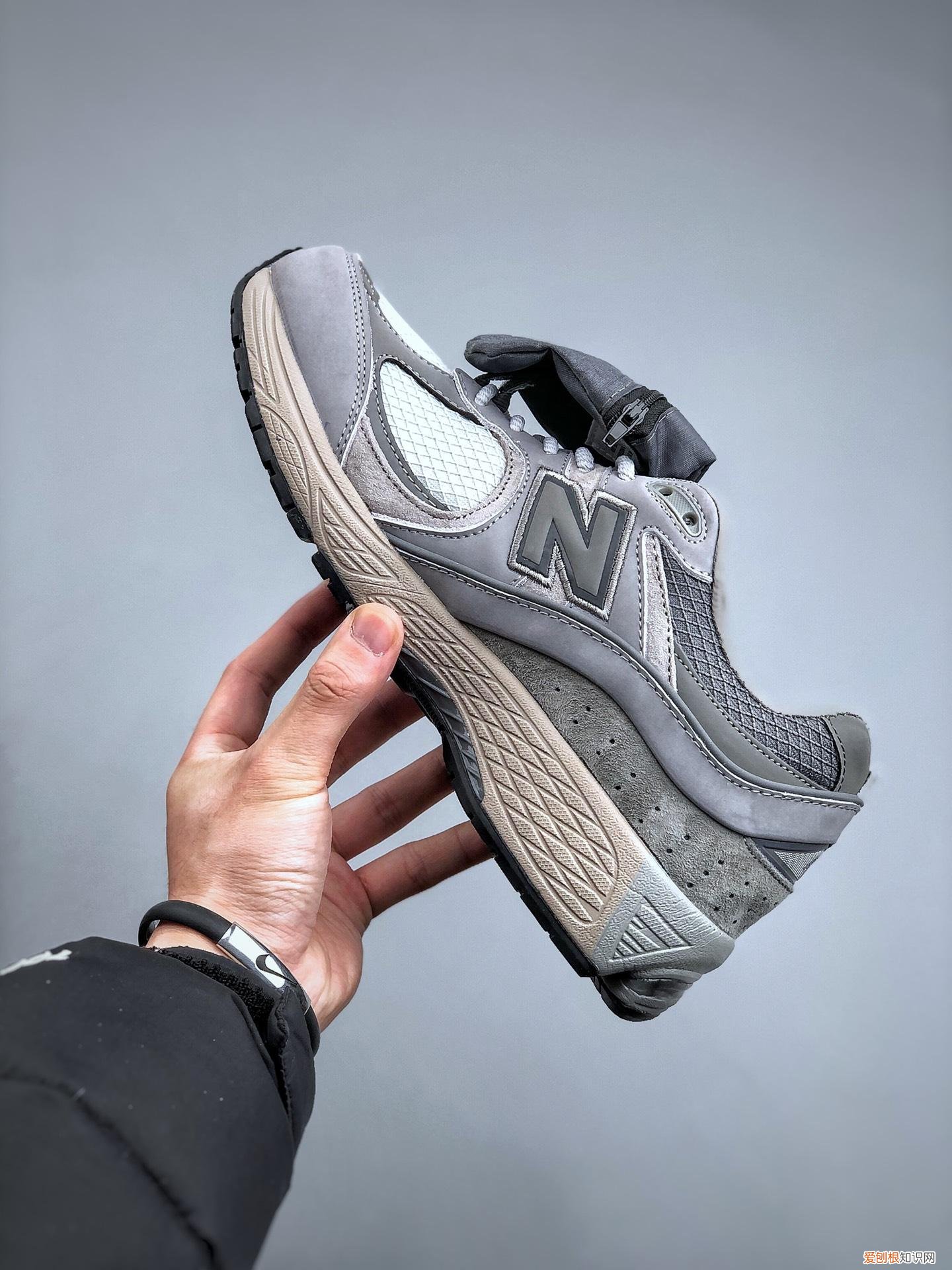 新百伦 NB2002R New Balance 2002R (大爱强推：明星人脚一双，舒服到极致）