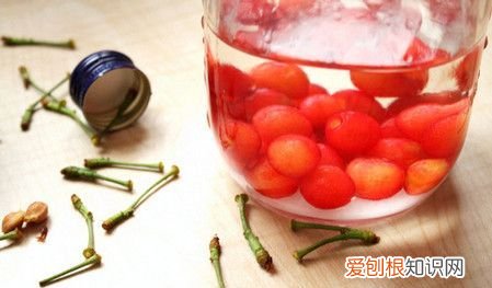 樱桃泡酒三年还能喝吗,自己酿的樱桃酒沉一年了还能喝