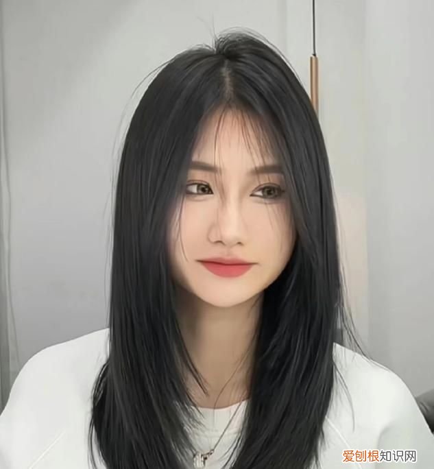 脸型长的方圆脸适合什么发型,方圆脸型适合发型男士