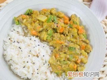 怎么做牛肉咖喱饭，牛肉土豆咖喱饭的家常做法