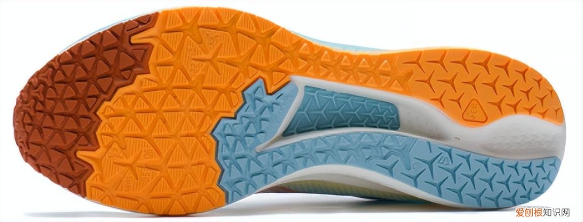 李宁2023年，全新一代跑鞋矩阵