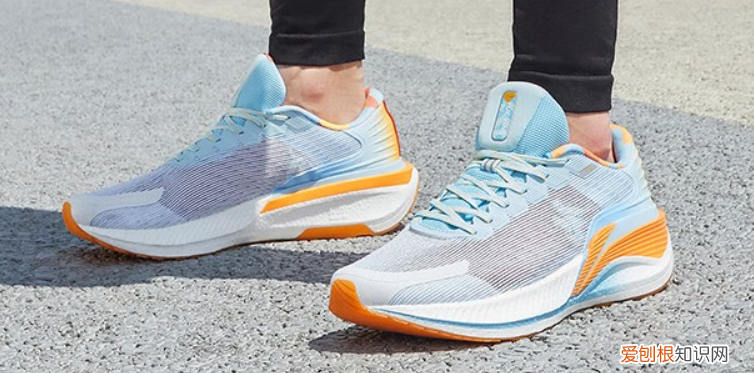 李宁2023年，全新一代跑鞋矩阵