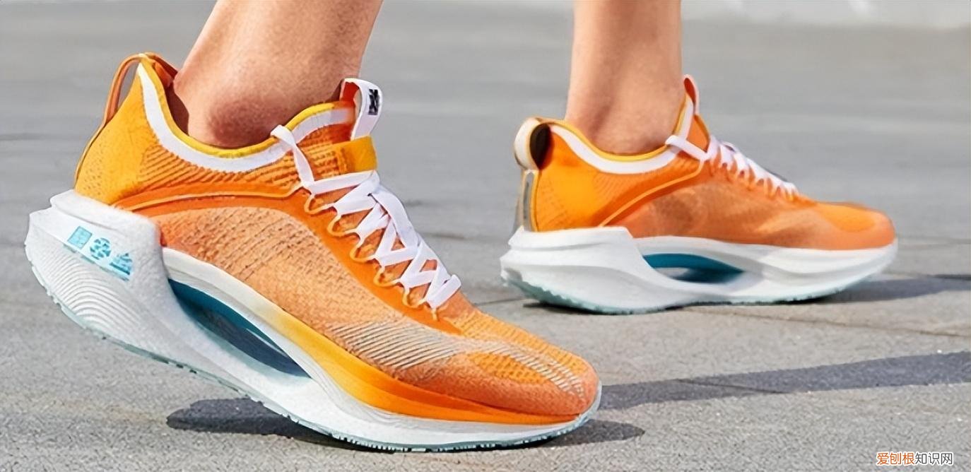 李宁2023年，全新一代跑鞋矩阵