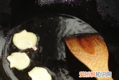 鱿鱼既简单又好吃的做法，鱿鱼怎么做好吃又简单的家常做法