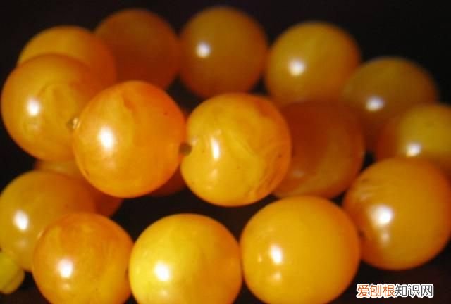 好蜜蜡什么样的成色最好 蜜蜡什么样的成色最好带图