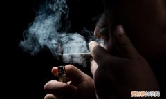 一次性戒烟身体会有什么反应,戒烟最有效的方法不要一次性戒
