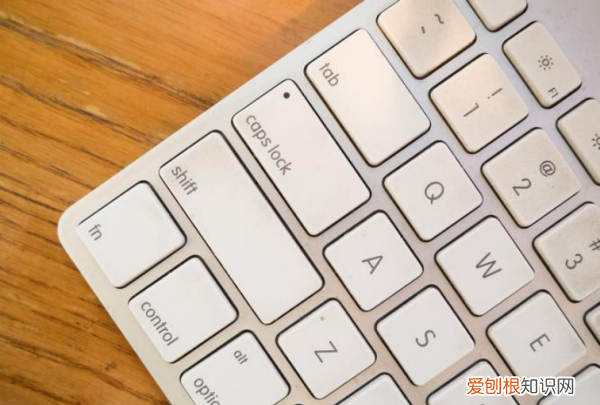 电脑如何快捷切换窗口，电脑快速切换窗口快捷键