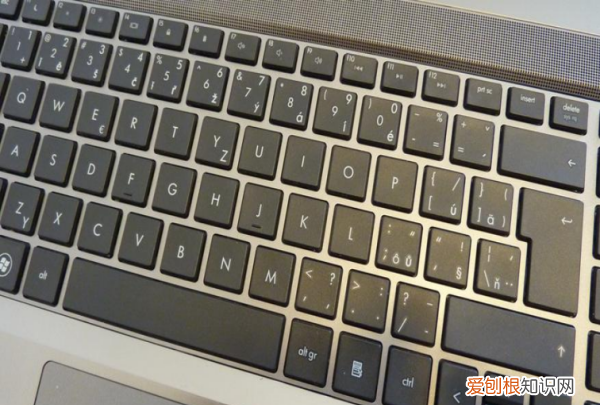 电脑如何快捷切换窗口，电脑快速切换窗口快捷键