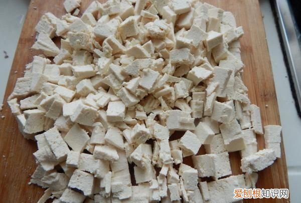 炸豆腐丸子的家常做法