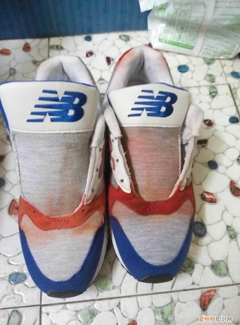 专业洗鞋店告诉你如何清洗Yeezy椰子鞋