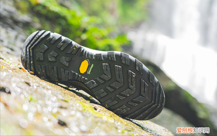 户外玩家钟爱的顶级品牌始祖鸟ARC’TERYX登山鞋的测评