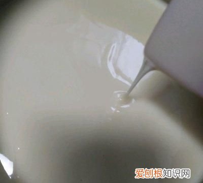 8个鸡蛋古早蛋糕做法最佳配方 如何做简单又好吃的古早蛋糕